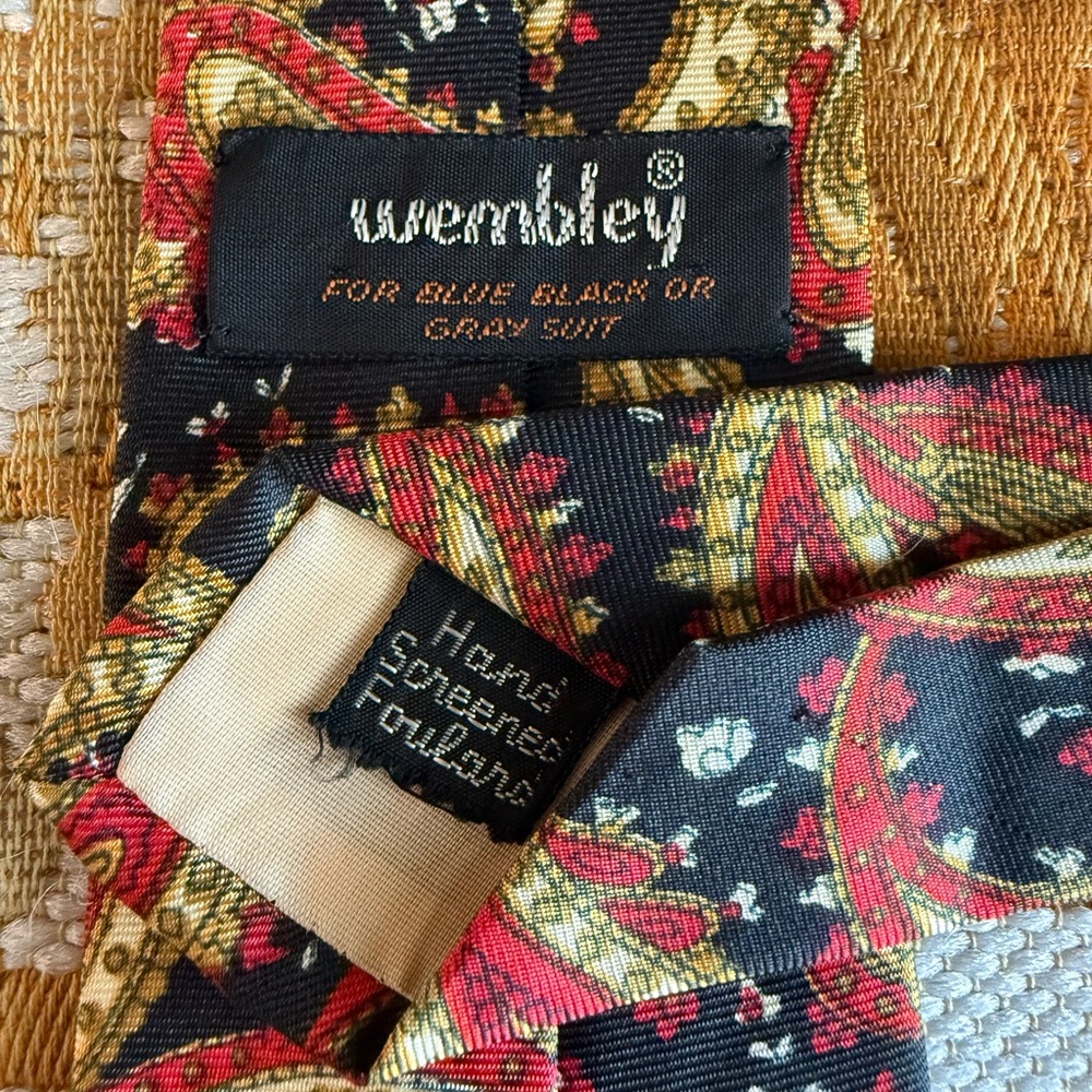 Vintage tie by Wembley